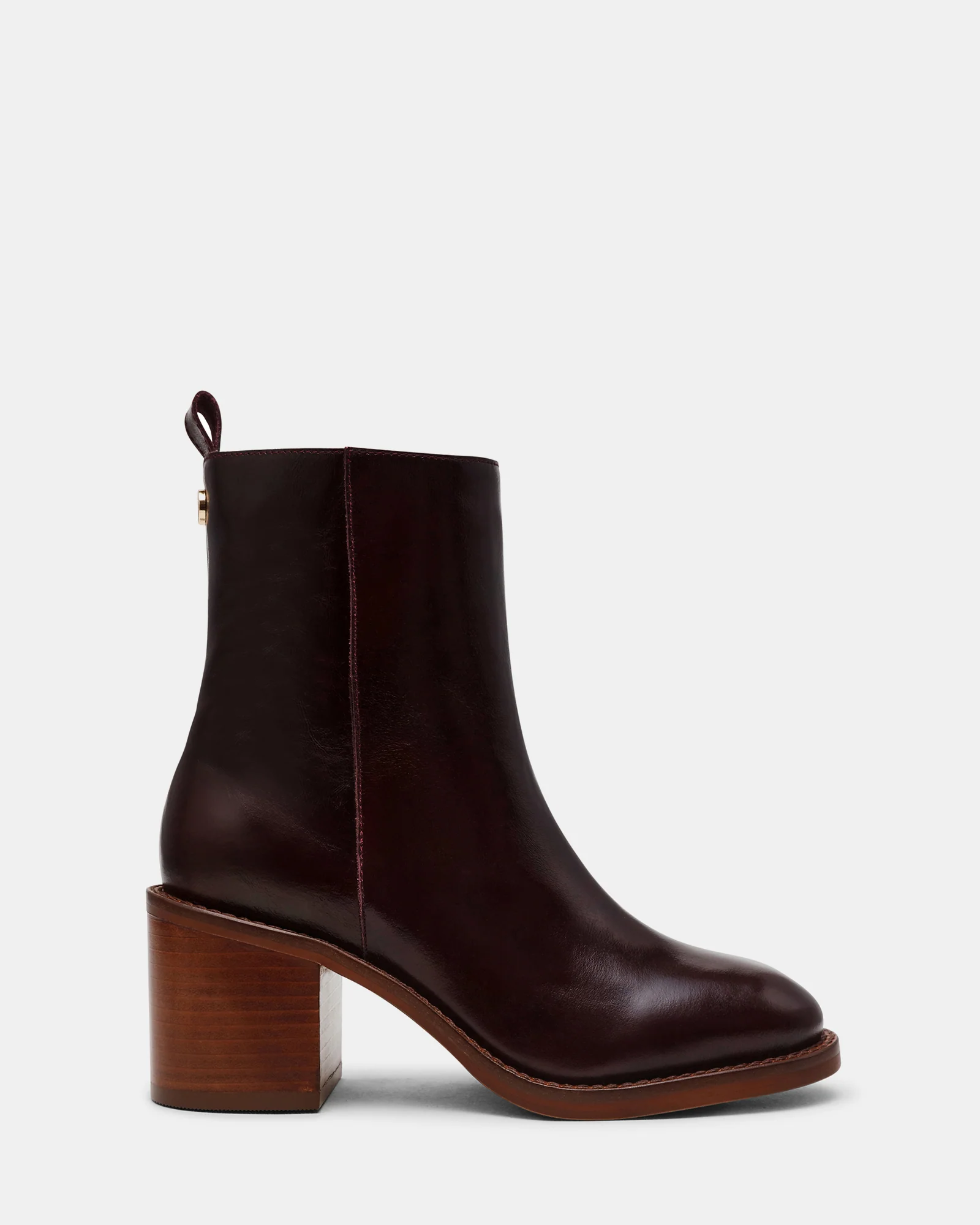 SLENDER BROWN LEATHER